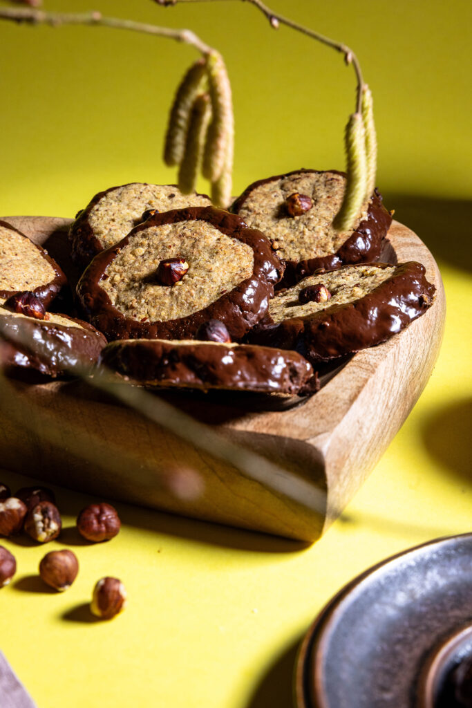 Haselkätzchenplätzchen - Nusskekse mit Haselkätzchenmehl