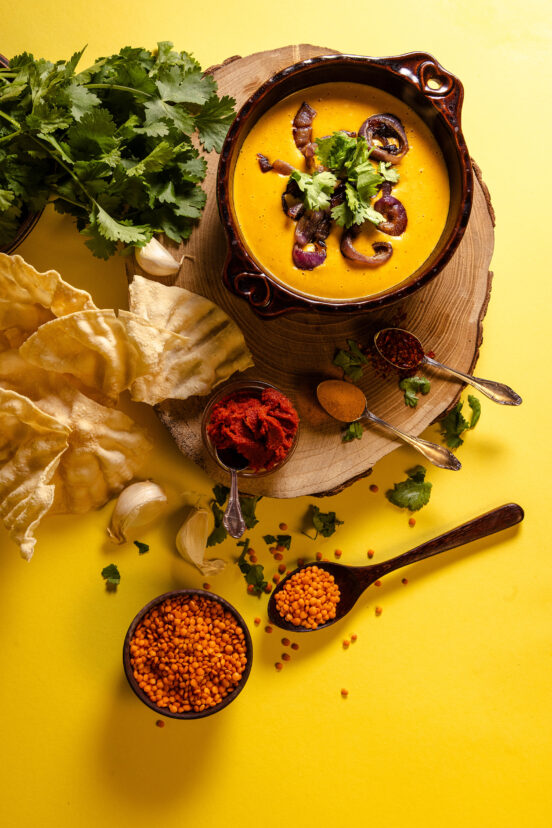 Dal - indische Linsensuppe aus roten Linsen