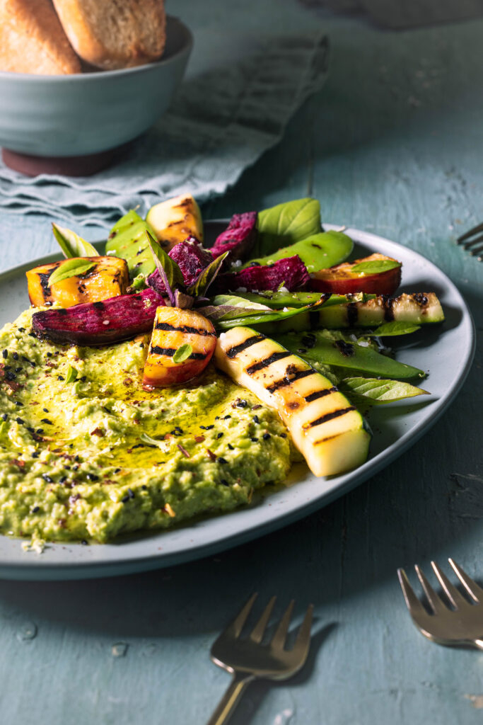 Grüner Umami-Dip aus Erbse und fermentiertem Brokkoli